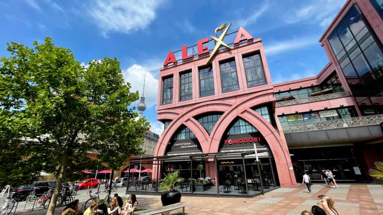 Pomodori im Alexa am Alexanderplatz Berlin